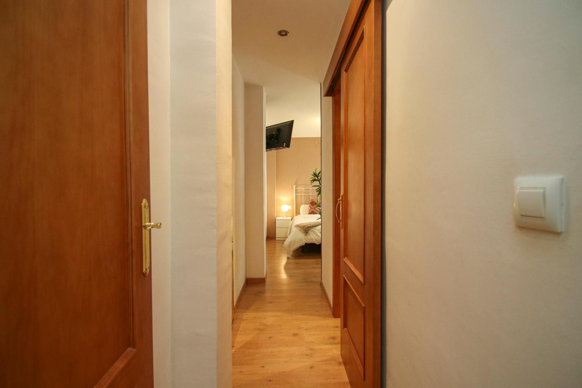 Spacious 2 Bedroom Apt In The Heart Of Triana Sevilla Exterior foto
